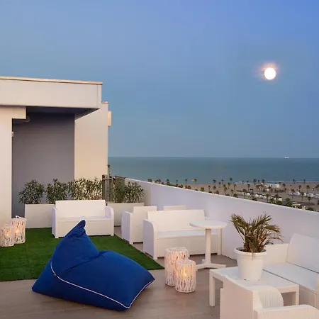 ホテル メディテラーネオ 4*