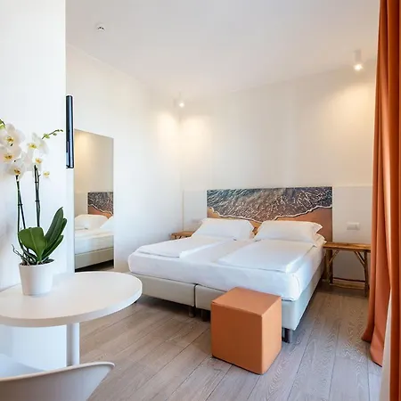 Mediterraneo 4*