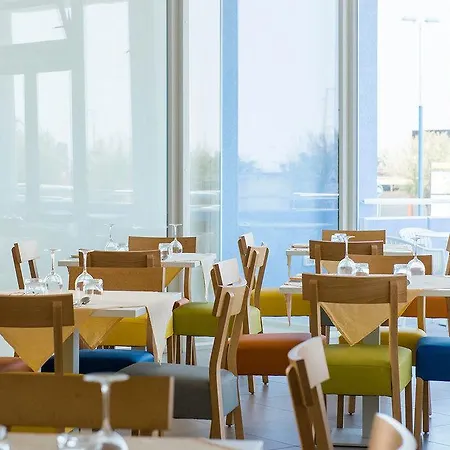 Hotel Mediterraneo 4*