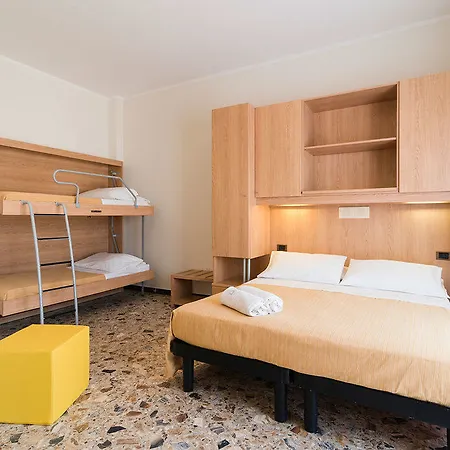 ホテル メディテラーネオ 4*