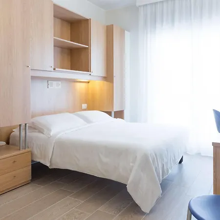 Hotel Mediterraneo 4*