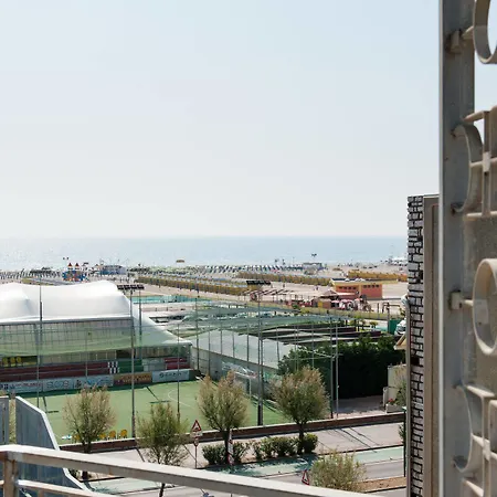 Hotel Mediterraneo 4*