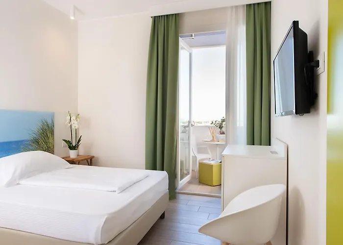 Mediterraneo Ξενοδοχείο 4*