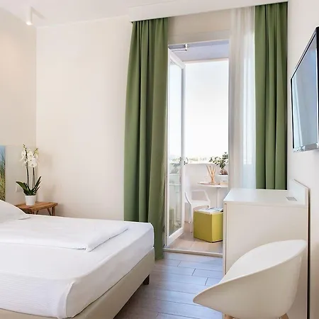 Mediterraneo 4* Соттомарина